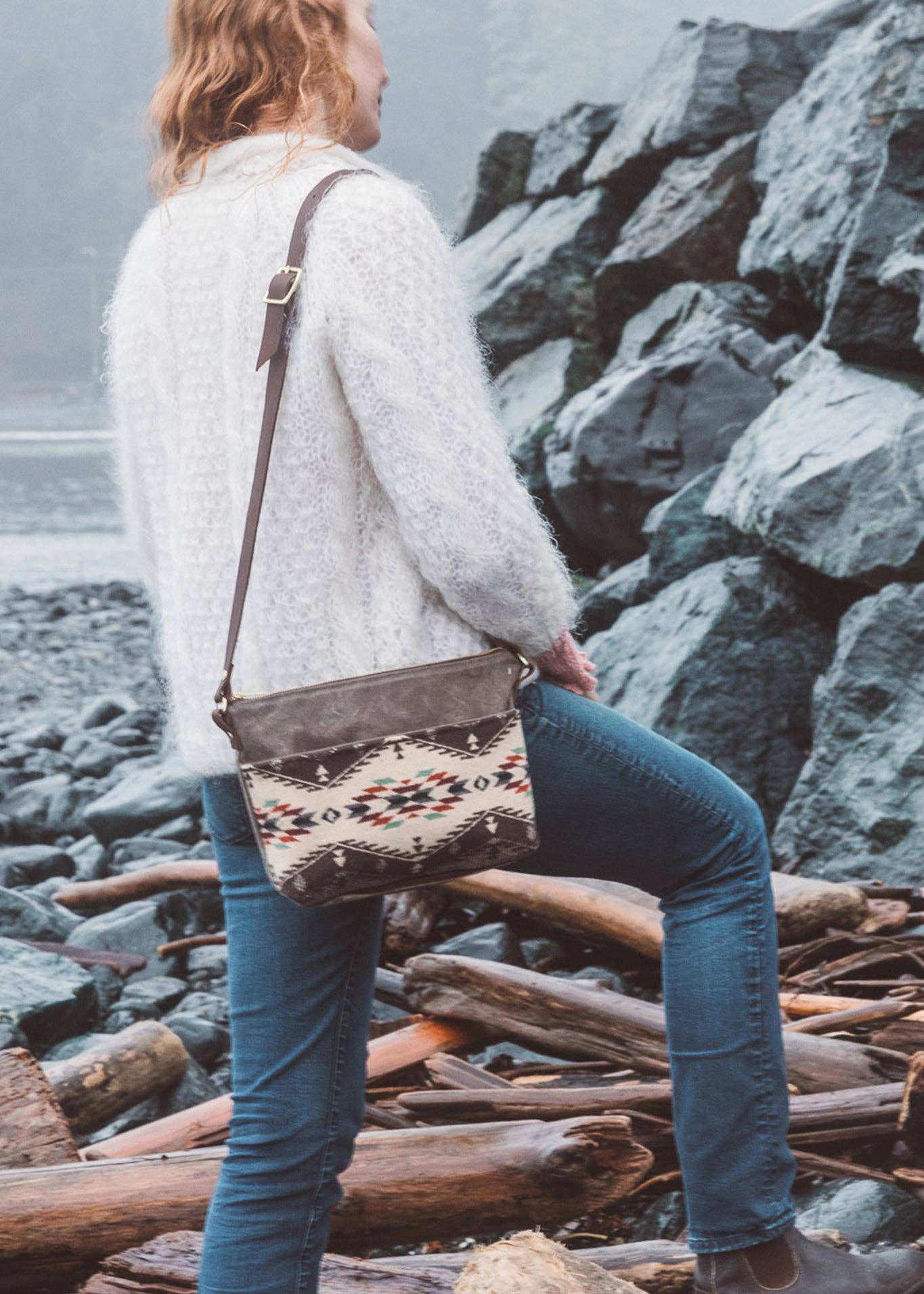 Grace Design - Tofino Crossbody | Driftwood