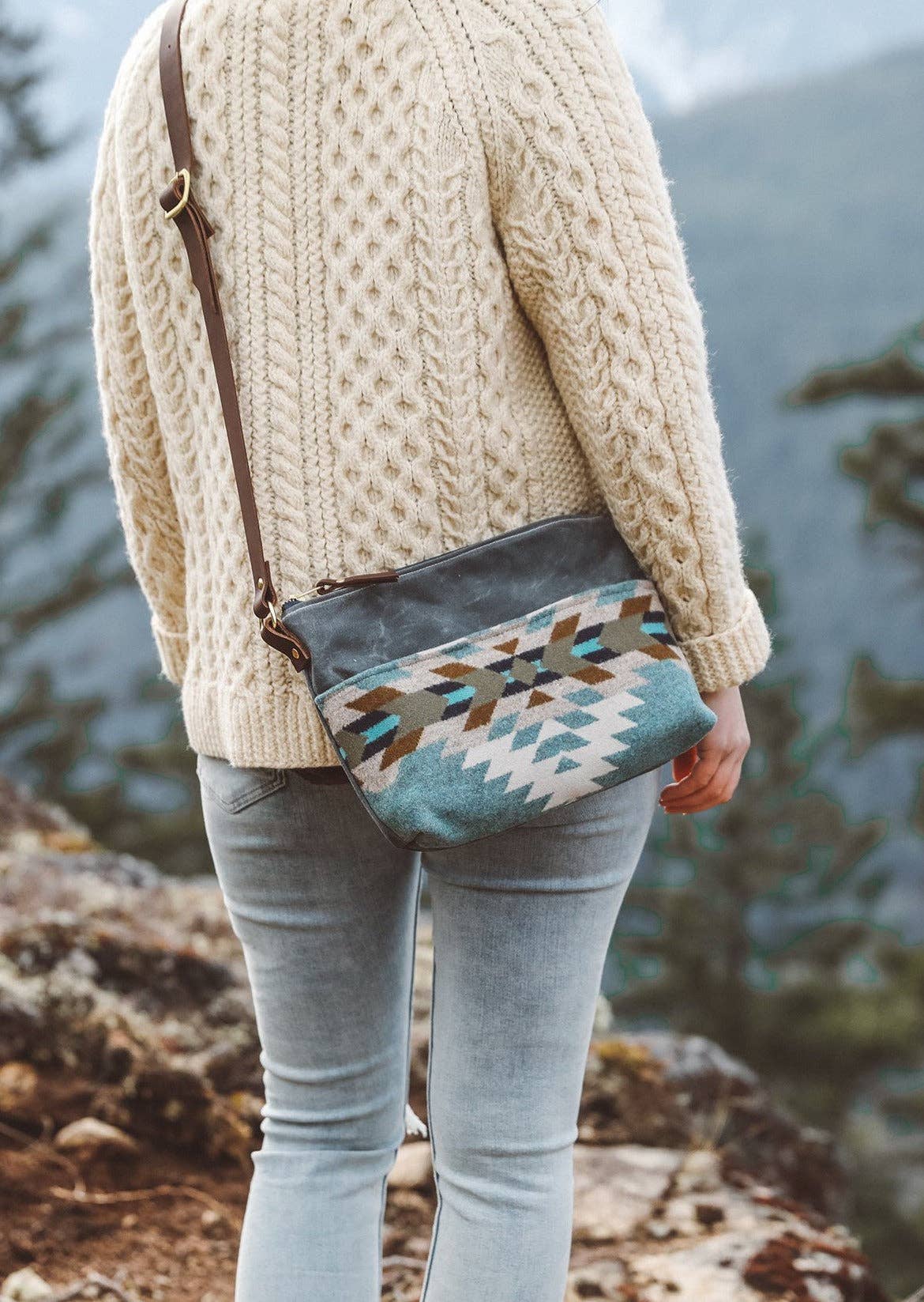 Grace Design - Tofino Crossbody | Aquarius