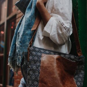 Grace Design - Brooklyn Carry-All | Indigo Geometric